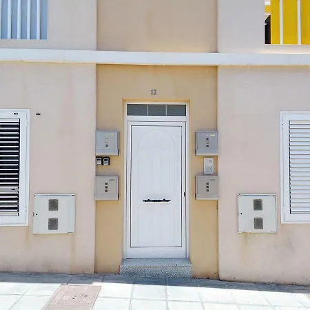 Centric - Solarium Terrace - Sea Views アパート *